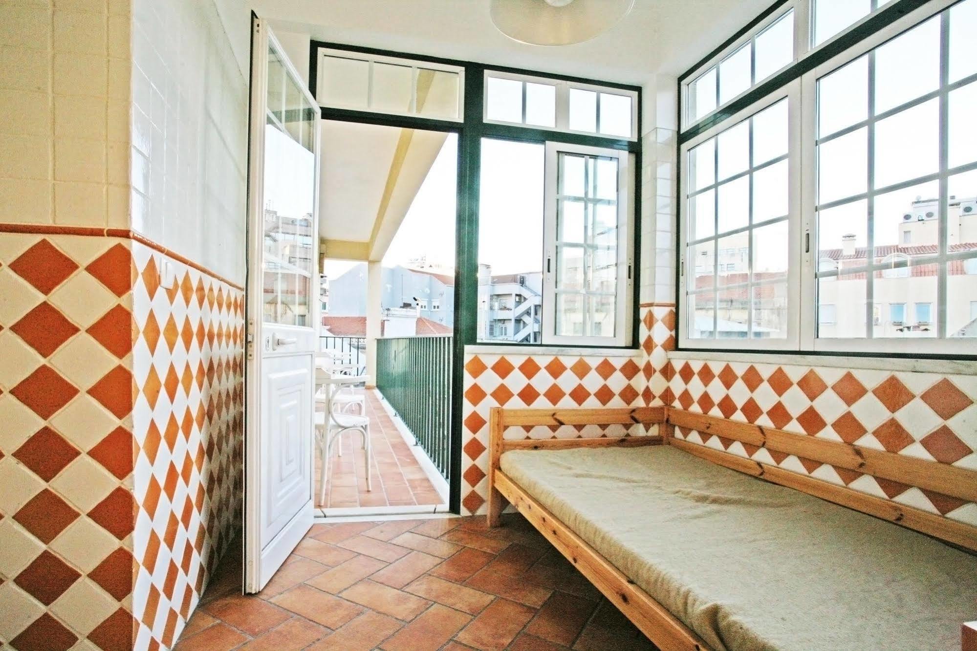 Green Heart Hostel Lisboa Εξωτερικό φωτογραφία